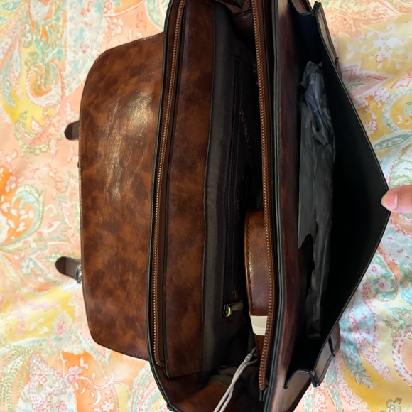 Never used. Adorable vintage looking women’s leather briefcase bag. - Picture 3 of 9